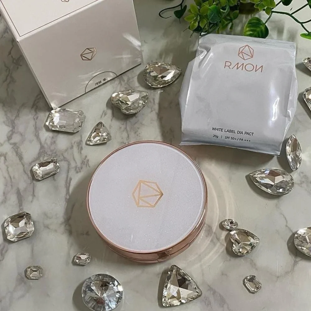 RMON WHITE LABEL DIA TRIPLE PACT SPF50+/PA++++ with refill.
